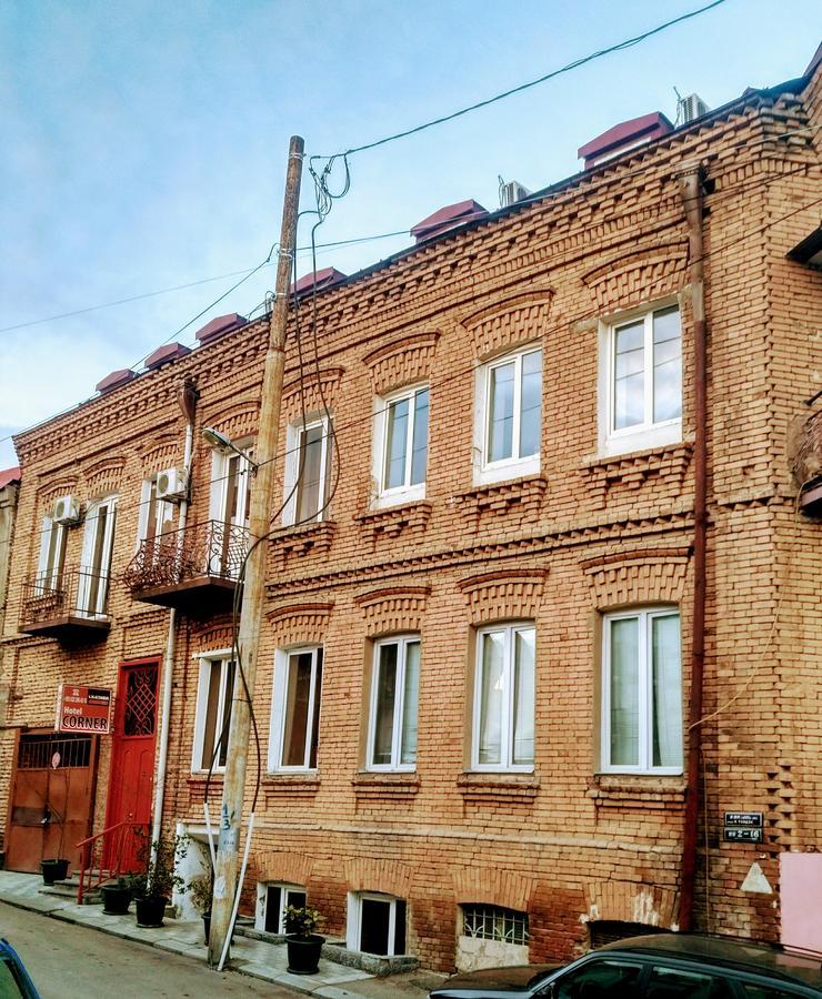 Hotel Corner Тбилиси Екстериор снимка